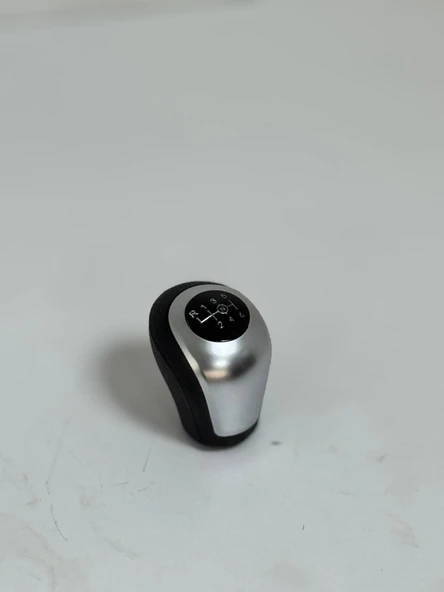 VİTES TOPUZU SPRİNTER W907- 6 VİTES (KROM KAPAK) ürün görseli 1