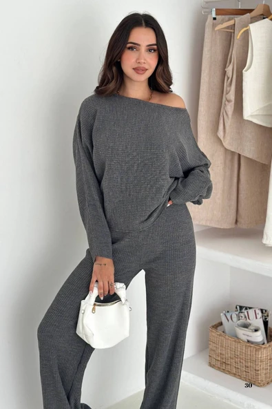 ZISHAN Kayık Yaka Oversize Yumuşak Triko Kazak ve Bol Paça Alt Üst İkili Takım (Bej/Gri/Siyah) 7048 ürün görseli 1