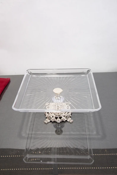 Elta Collection MADLEN KARE SERVİS VE SUNUM TABAĞI GÜMÜŞ DETAYLI METAL AYAKLI 24X24X14 ürün görseli 1