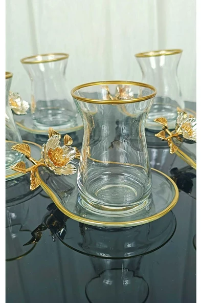 Elta Collection Lüx 6 Kişilik 12 Parça Papatya Gold Yaldızlı Çay Seti ürün görseli 1