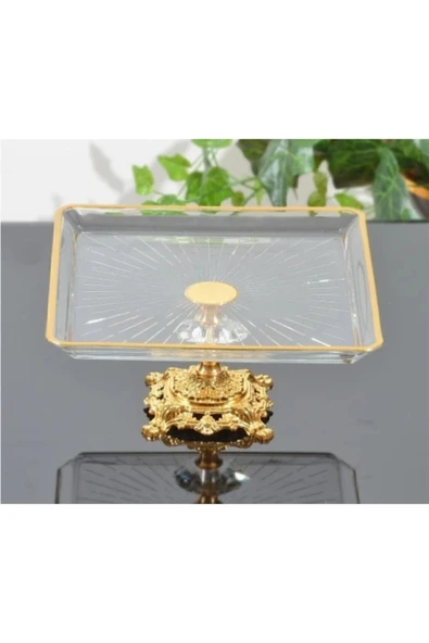 Elta Collection METAL AYAKLI GOLD DETAYLI PAŞABAHÇE MADLEN SUNUM SERVİS TABAĞI ürün görseli 1
