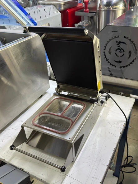 Propack Eko Yemek Paketleme Makinesi 3 Bölme Tabak Kapatma Makinası ürün görseli 1