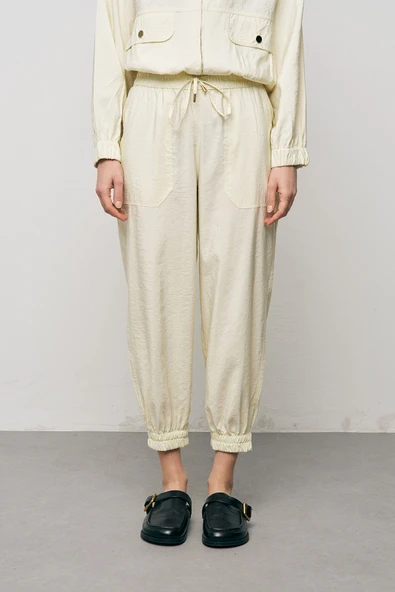 Kadın Comfort Beli Lastikli Modern Kesim Pantolon ürün görseli 1