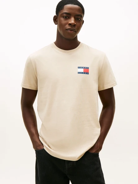 Tommy Hilfiger   TJM SLIM ESSENTIAL FLAG TEE EXT Erkek Bej T-Shirt - DM0DM20740 ürün görseli 1