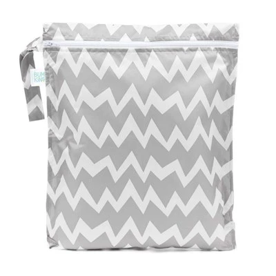 Bumkins Islak/Kirli Çantası Gray Chevron ürün görseli 1