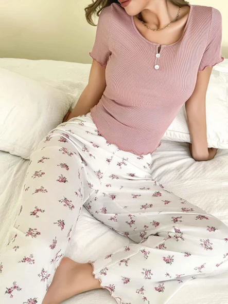 Kadın Çiçekli Desen Yumuşak Pamuklu Uzun Pijama Takımı 5131 ürün görseli 1