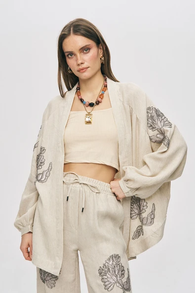 Kadın Flora Natur Nakış İşlemeli Geniş Kesim Oversize Kimono ürün görseli 1