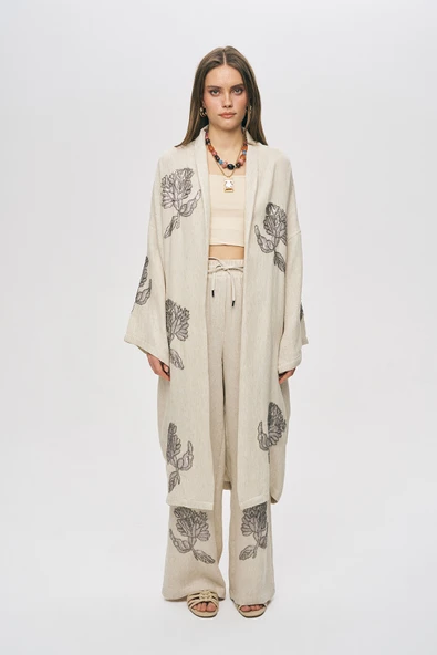 Kadın Flora Natur Nakış İşlemeli Bağlama Detaylı Uzun Oversize Kimono ürün görseli 1