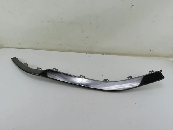 Hyundai Tucson 2021 Ön Tampon Bandı Sağ Crom İthal.86596-N7010 ürün görseli 1