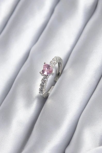 Gümüş Renk Zirkon Taşlı Pembe Kristal Kalp Model Kadın Yüzük ürün görseli 1