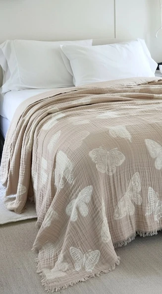 Kelebek Desen 4 Katlı Müslin Pike Yatak Örtüsü Battal Boy 240x260 cm ürün görseli 1