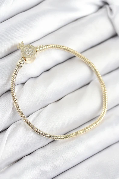 Pirinç Charm Zirkon Taşlı Taç Model Gold Renk Kadın Bileklik ürün görseli 1