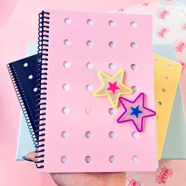 Keskin Color Plastik Kapak Spiralli Fun Defter A5 80 Yaprak Çizgili 323251-99 (Karışık Renk 1 Adet) ürün görseli 1