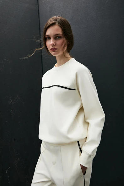 Lufian Angelina Kadın Kırık Beyaz Örme Sweatshirt 122030019 ürün görseli 1