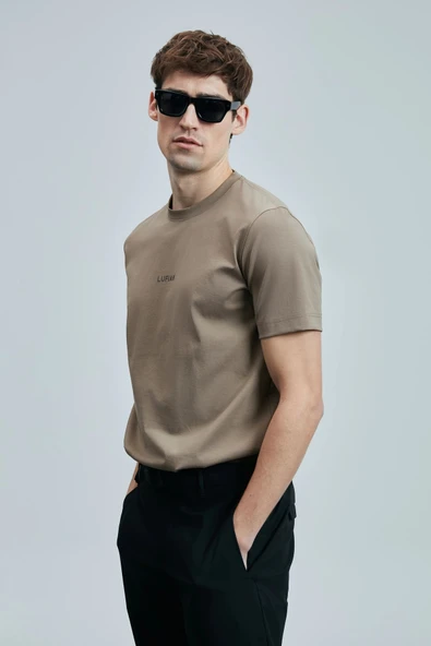 Lufian Erkek Yuvarlak Yaka Marcus Deve Tüyü Renk T-Shirt 111020235 ürün görseli 1