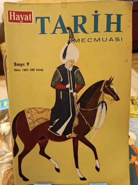 HAYAT TARİH MECMUASI 1967 / TAC-MAHAL,GENERAL HARRINGTON'UN ELE GEÇİRİLEN RAPORU,ALMAN TARİHÇİ BABINGER'LE KONUŞMA,1909 KARİKATÜRLERİ,ESİR DALGIÇLAR ürün görseli 1