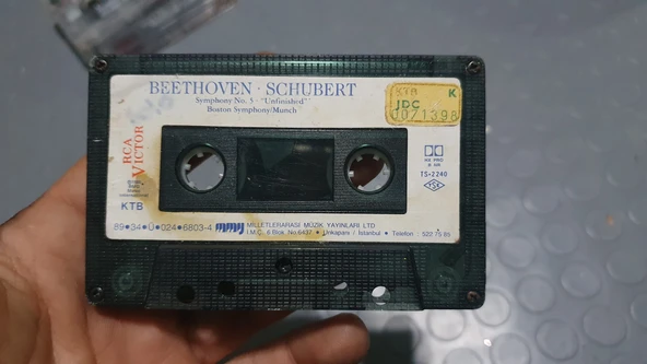 Beethoven schubert kaset symphony no 5 ürün görseli 1