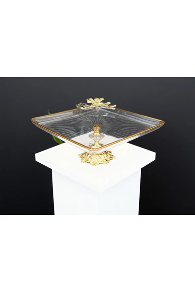 ÇNR Home Collection GOLD KELEBEK DETAYLI ŞIK AYAKLI KARE SUNUMLUK İKRAMLIK KURABİYELİK ürün görseli 1