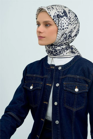 9552 ARMİNE SAF İPEK EŞARP ürün görseli 1
