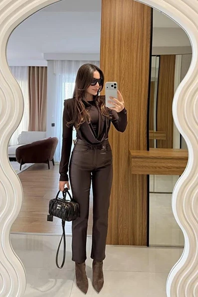 Bir beden küçük alınabilir - Koyu Kahve Mumlu Fit Mom Rahat Kalıp Az Likralı Kadın Pantolon ürün görseli 1