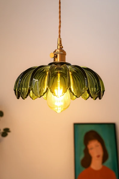 Luna Lighting Petra Model Yeşil Cam Klasik Sarkıt Tekli Avize ürün görseli 1