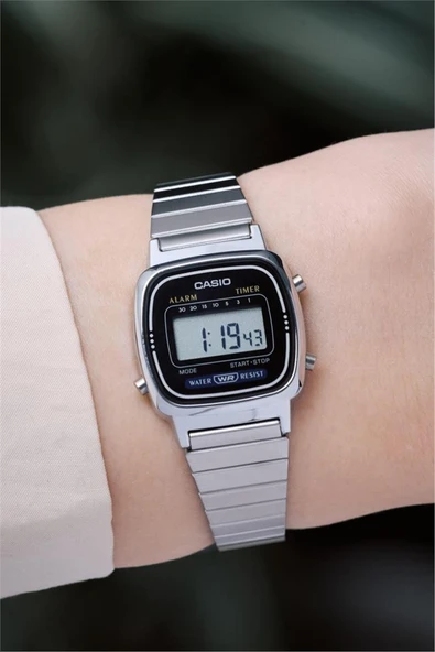 Casio Retro LA670WA-1DF Kadın Kol Saati - Resim 7