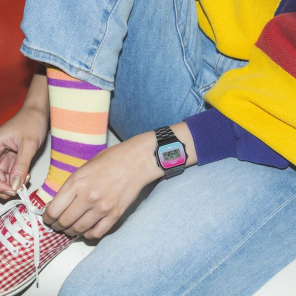 Casio Retro A168WERB-2ADF Kadın Kol Saati - Resim 6
