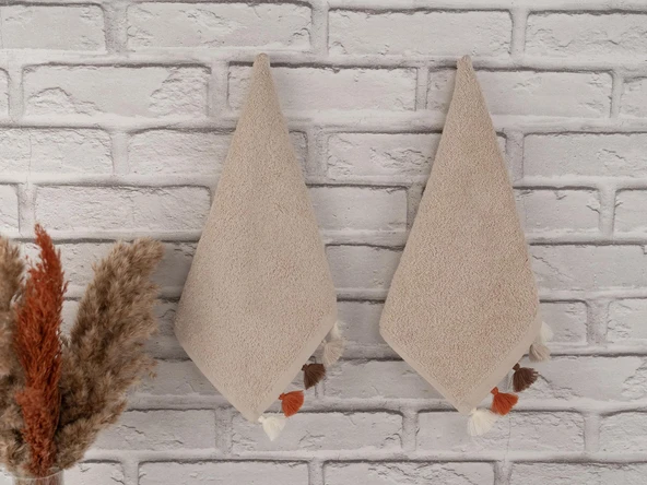 Pamuklu 2'li 30x50 cm Renkli Püsküllü Havlu Seti ürün görseli 1