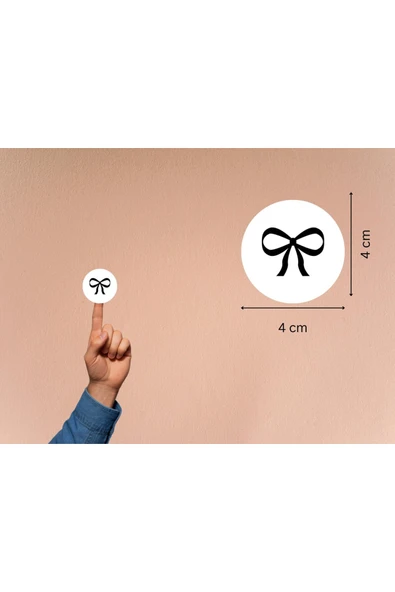 Siyah İnce Fiyonk Baskılı Etiket Yuvarlak Mat Çıkartma Bow Round Sticker 4 Cm (40 Adet) ürün görseli 1