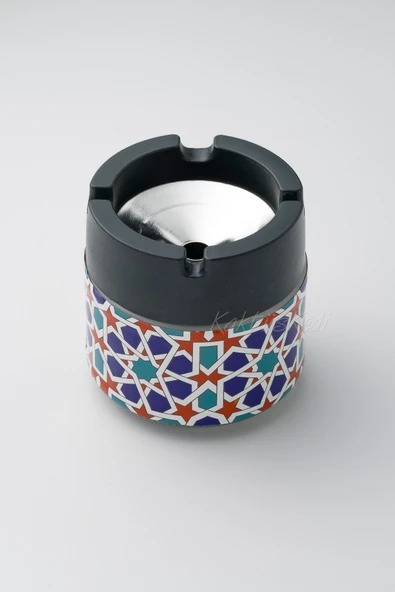 TURKAFONE Metal Kapaklı Desenli Kokusuz Cam Küllük 1 adet ürün görseli 1