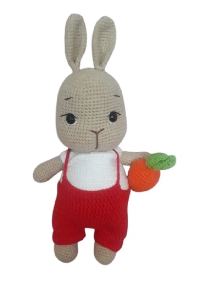 Kırmızı Tulumlu Havuçlu Bal Yanak Tavşan Amigurumi Organik Oyuncak ürün görseli 1