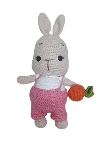 Pembe Tulumlu Havuçlu Bal Yanak Tavşan Amigurumi Organik Oyuncak ürün görseli 1