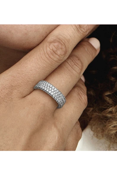 POSEİDONS JEWELLERY Zamansız Pavé Üç Sıralı Zirkon Taşlı Yüzük ürün görseli 1