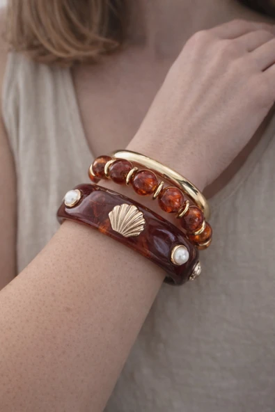 POSEİDONS JEWELLERY Kehribar Tonlu Deniz Kabuğu Figürlü Gold Detaylı Üçlü Kadın Bileklik Seti ürün görseli 1