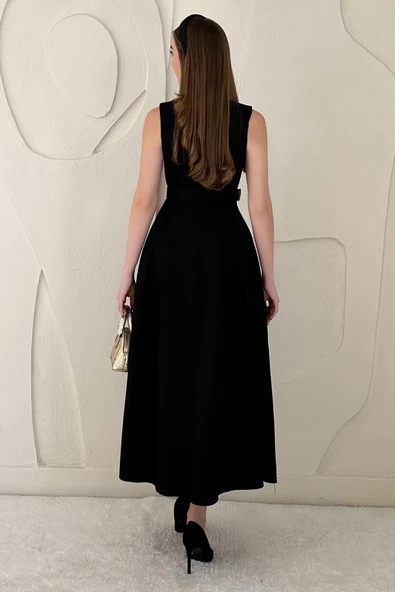 Siyah Halter Yaka Kloş Elbise - Resim 4