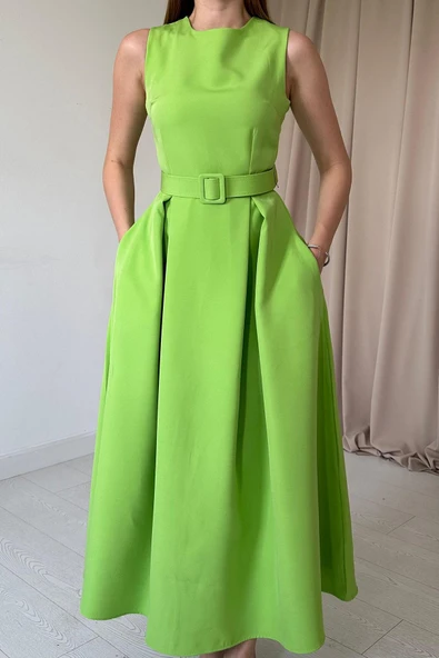 Yeşil Halter Yaka Kloş Elbise - Resim 2