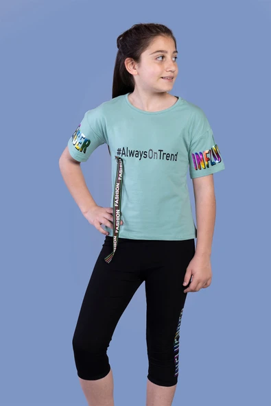 Toontoy Kız Çocuk 2'li Takım Baskılı Bisiklet Yaka T-Shirt & Basic Düz Crop Tayt & Şerit Detaylı ürün görseli 1