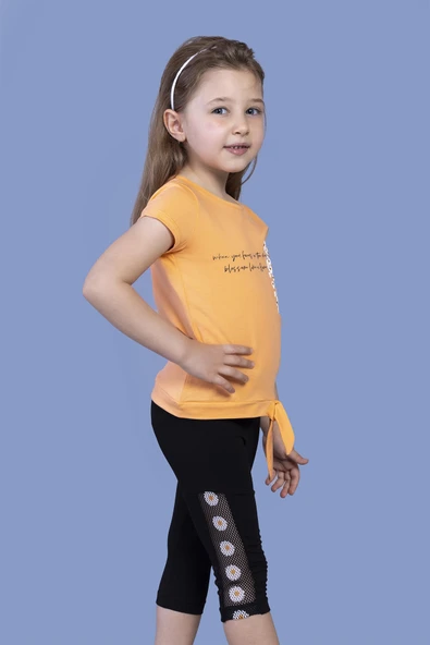 Toontoy Kız Çocuk 2'li Takım Baskılı Bisiklet Yaka T-Shirt & Basic Düz Crop Tayt - Bağcıklı ürün görseli 1