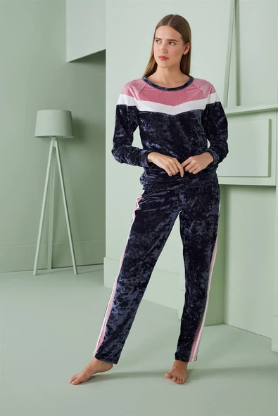 Doreanse 4330 Kadife Uzun Kollu Kadın Pijama Takımı ürün görseli 1