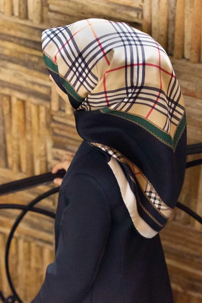 %100 Twill İpek Ekose Desenli Zümrüt Yeşili Renkli 90x90 Eşarp Dikim Şekli : El Dikişi ürün görseli 1