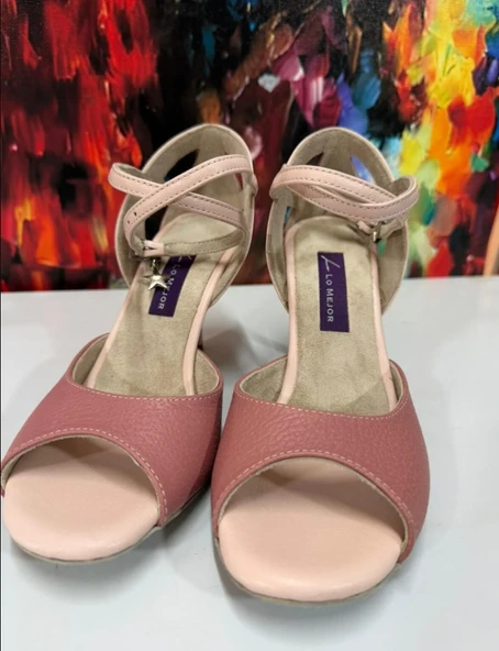 GÜL KURUSU - MODEL LATİN-SALSA-TANGO DANS VE SALON AYAKKABIS 7,5 CM 11 PONT KADEH MODEL KAPALI TOPUK ürün görseli 1