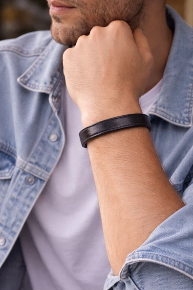 Terra Slim Noir – İnce Koyu Kahve Minimal Erkek Deri Bileklik-1379 ürün görseli 1