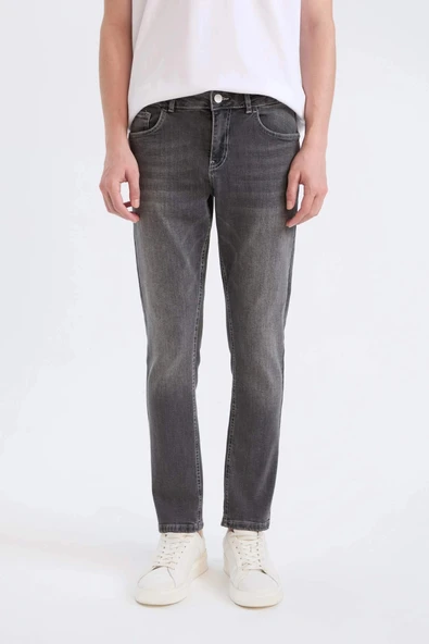 Defacto E3478 Gri Carlo Skinny Fit Ekstra Dar Kalıp Normal Bel Ekstra Dar Paça Jean Pantolon ürün görseli 1