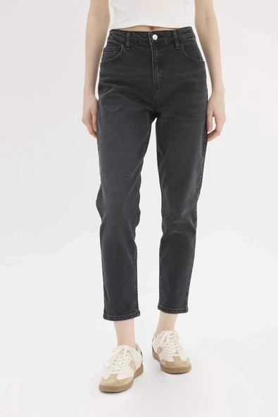 Defacto D7944 DENIM Lina Comfort Mom Normal Bel Düz Paça Jean Kar Yıkamalı Pantolon ürün görseli 1