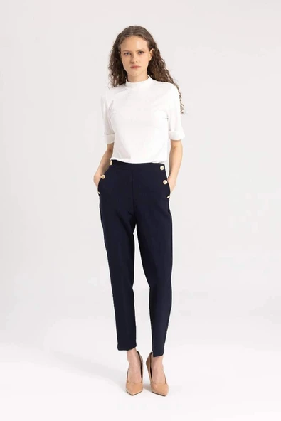 B1238 Carrot Fit Havuç Kalıp Basic Düz Cepli Yüksek Bel Düz Paça Pantolon ürün görseli 1