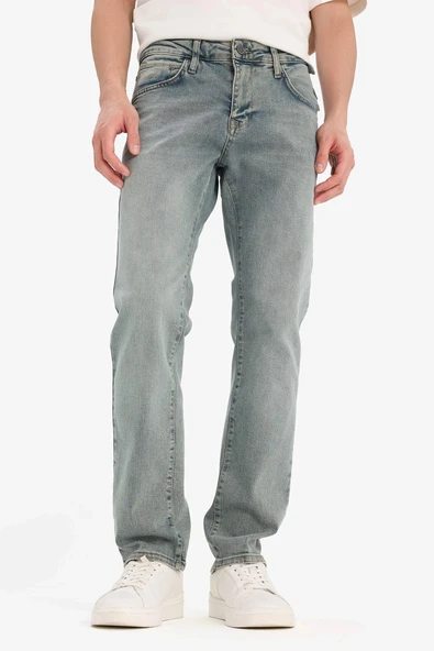 Defacto E8203 Yeşil Sergio Regular Fit Normal Kalıp Normal Bel Boru Paça Jean Pantolon ürün görseli 1