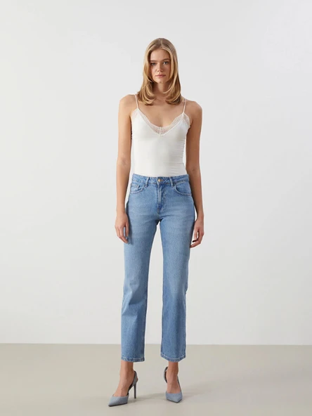LCW Jeans İNDİGO Straight Fit Kadın Jean Pantolon ürün görseli 1