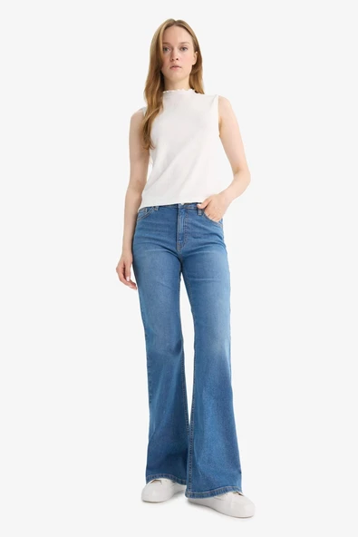 Defacto E9166AXNM28 Mavi Mia Flare Fit Normal Bel İspanyol Paça Uzun Jean Pantolon ürün görseli 1