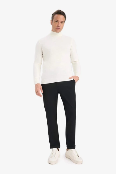 Defacto Y2651AZBK27 Siyah Jogger Fit Beli Bağcıklı Lastikli Esnek Kumaş Cepli Duble Paça Pantolon ürün görseli 1