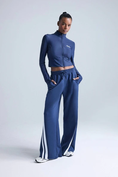 Defacto E7719AXNV238 Lacivert DeFactoFit Wide Leg Geniş Paça Şeritli Standart Boy Sporcu Pantolon ürün görseli 1